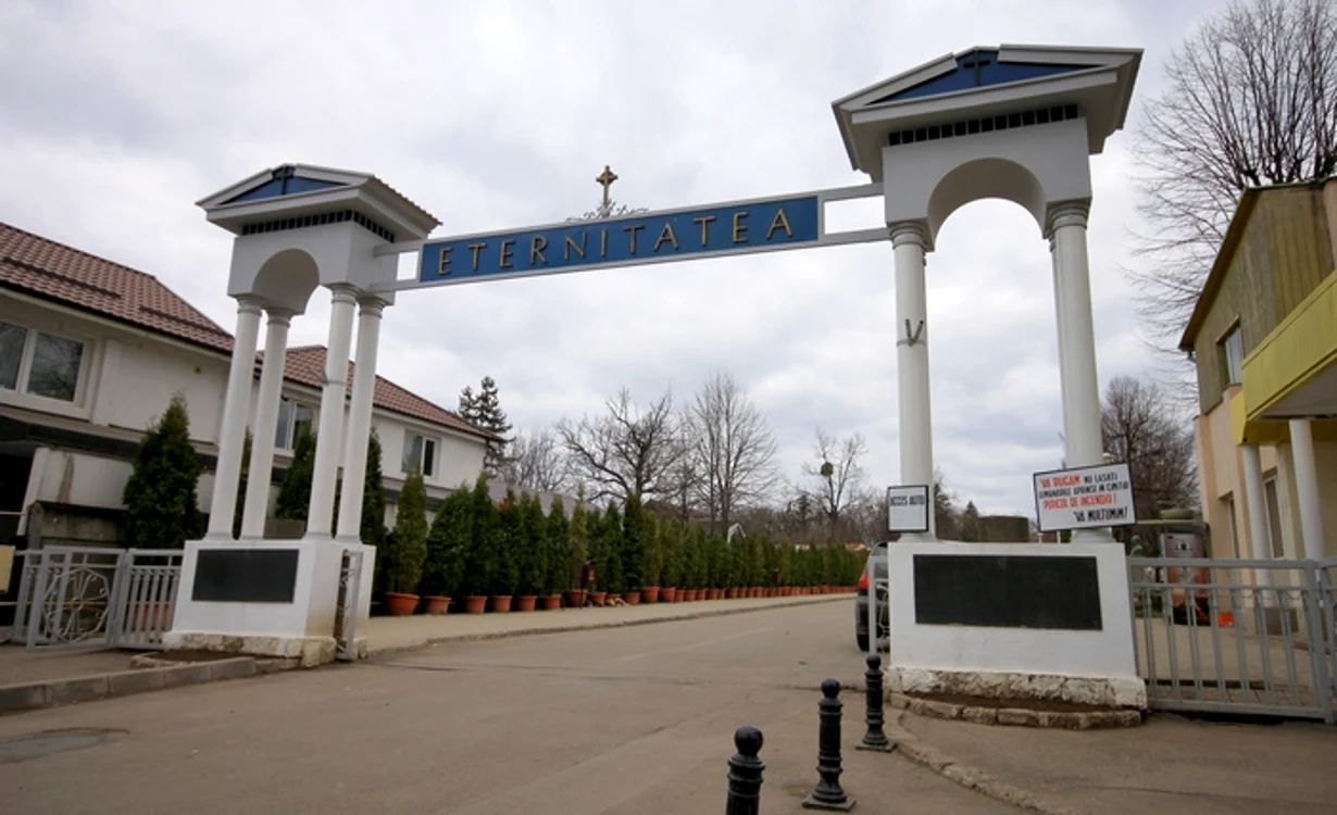 Poarta Cimitirului „Eternitatea” din Iași  Sursa foto: Servicii Publice Iași