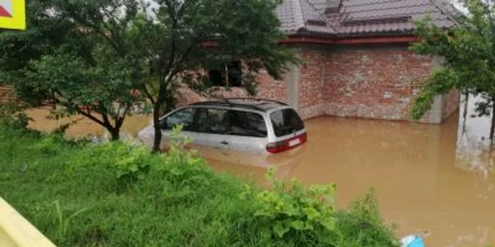 Inundatii case judeţul Giurgiu FOTO ISU Giurgiu