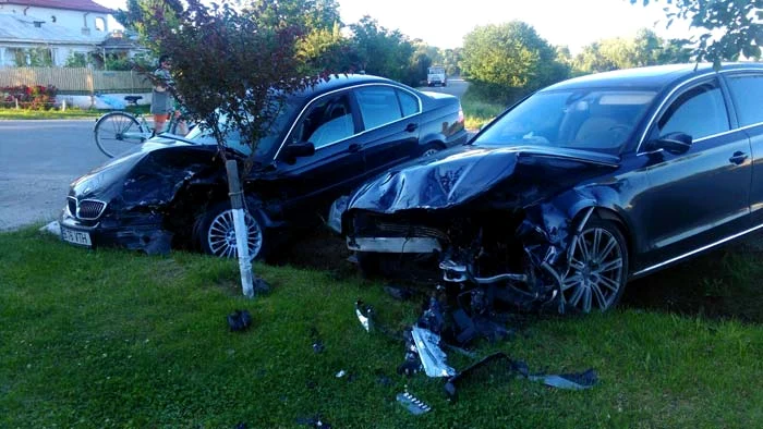 
    Mașina de 80.000 de euro a Cristinei a fost făcută praf Foto: Click!  