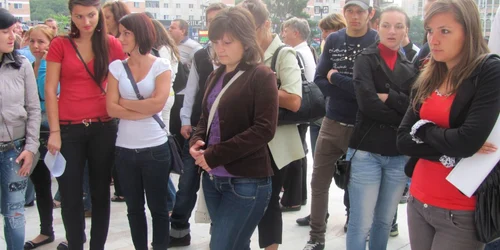 865 de  absolvenţi sunt înregistraţi în evidenţele AJOFM Sălaj