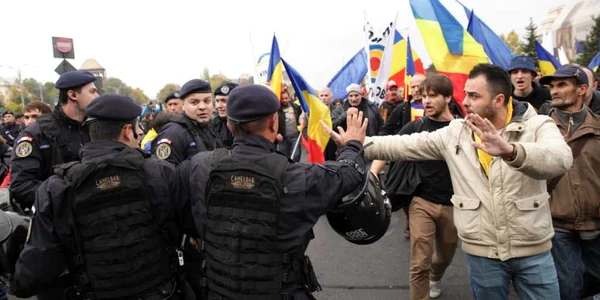 Platforma Unionistă Acţiunea 2012 organizează marşul Luptă pentru Basarabia în Bucureşti sâmbătă 22 octombrie 2016 FOTO Inquam Photos  Liviu Florin Albei 