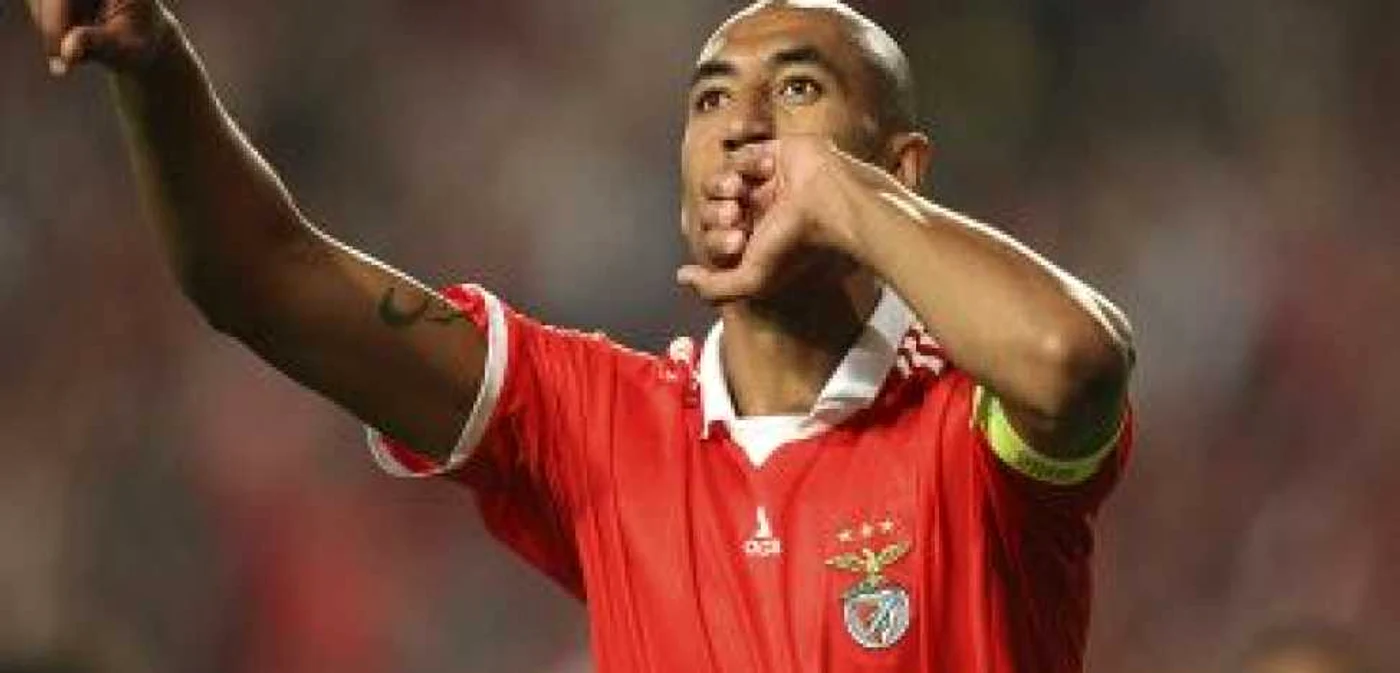 Brazilianul Luisao (Benfica) are clauză de reziliere de 50 de milioane de euro