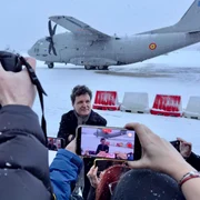 Nicușor Dan blocat în Franța FOTO Facebook 