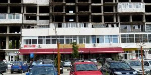 Clădirea din str. Petre Ghelmez, a rămas neterminată de la Revoluţie