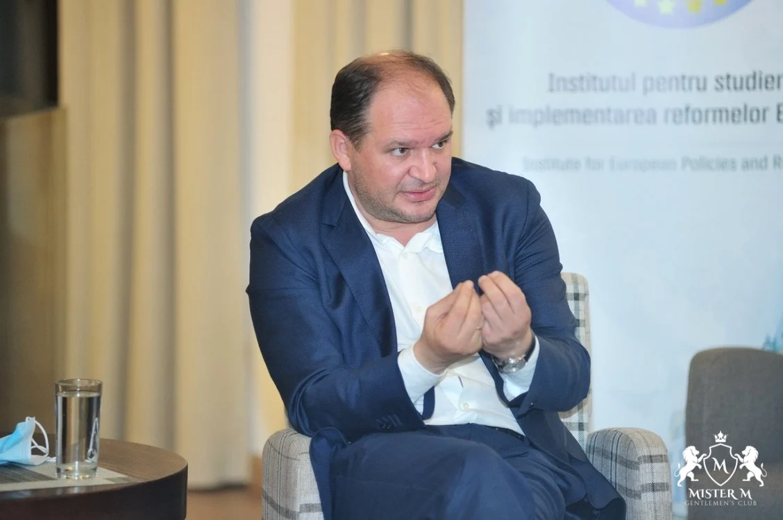 Primarul Chișinăului este acuzat că lansează falsuri. FOTO: Facebook