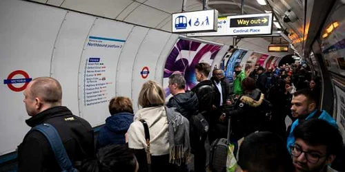 coronavirus imunizare colectiva marea britanie olanda FOTO Leon Neal/Getty Images