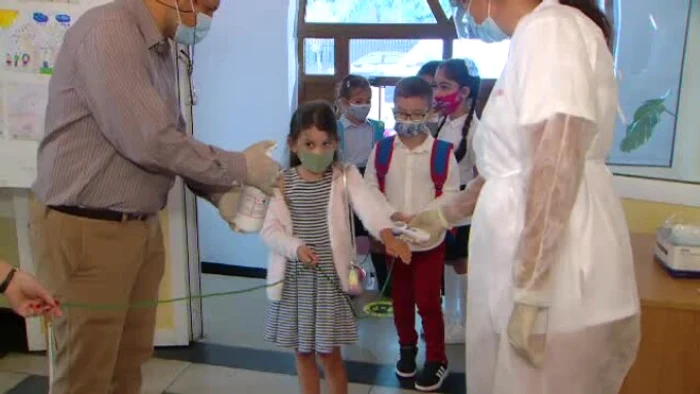 Evenimentul a avut loc la clasele de la parter ale şcolii din Tâncăbeşti