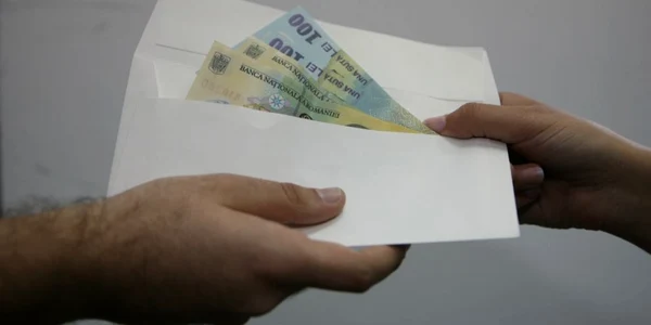 bani şpagă