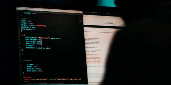 hacker spionaj unsplash