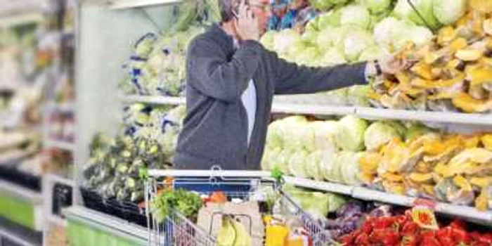 Bărbaţii urăsc să meargă la cumpărături, aşa că aleg primul produs care le pică în mână
