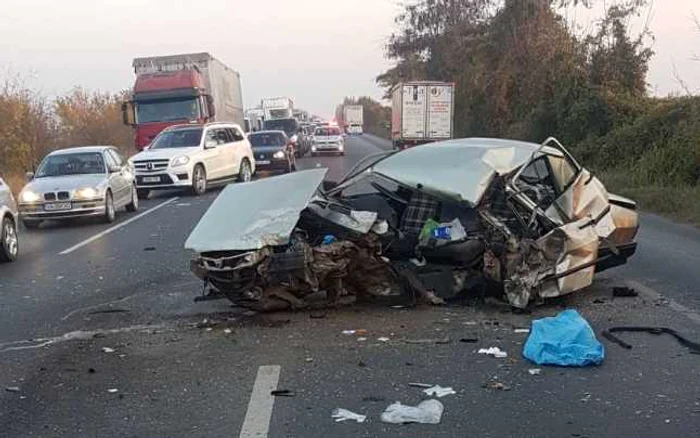 Autoturismul Dacia s-a făcut praf