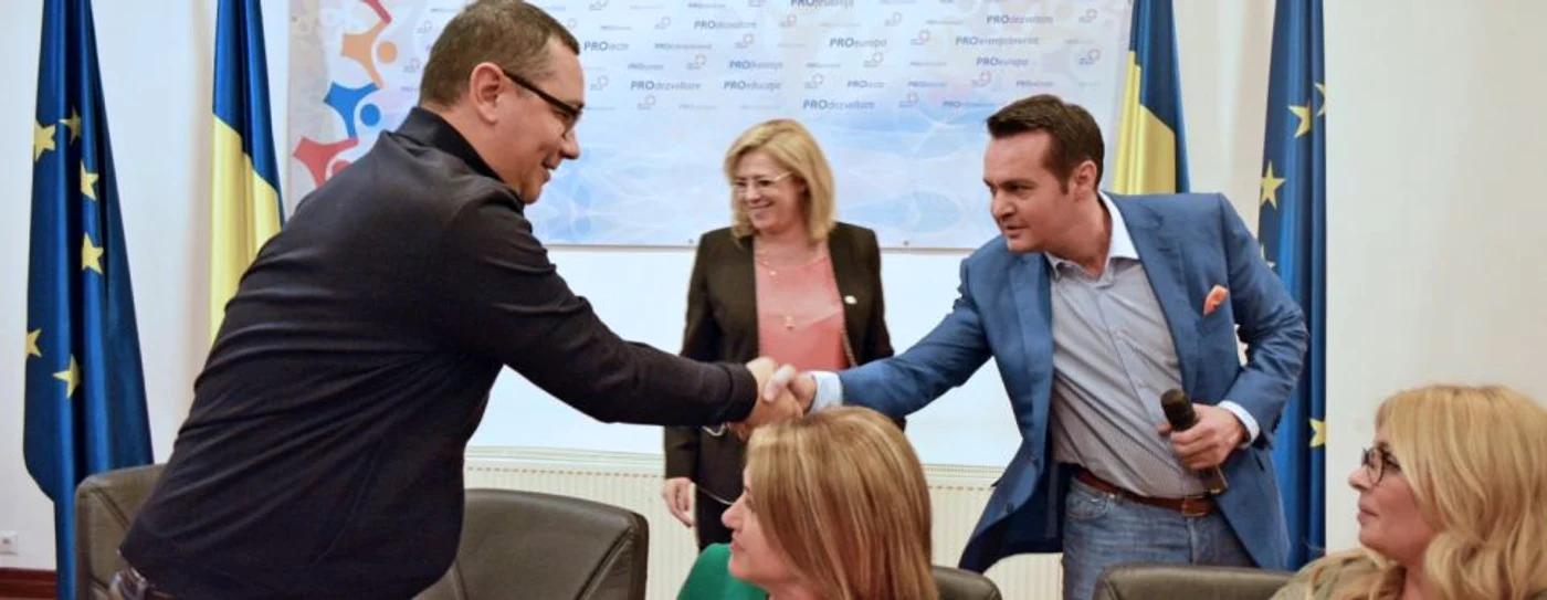 Cătălin Cherecheş şi Victor Ponta s-au întâlnit în 18 aprilie în Baia Mare. FOTO: Facebook Cătălin Cherecheş