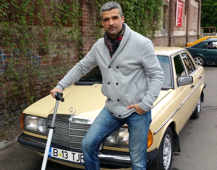 
    Aurelian Temişan şi-a vândut maşina de colecţiefoto: arhiva personală  