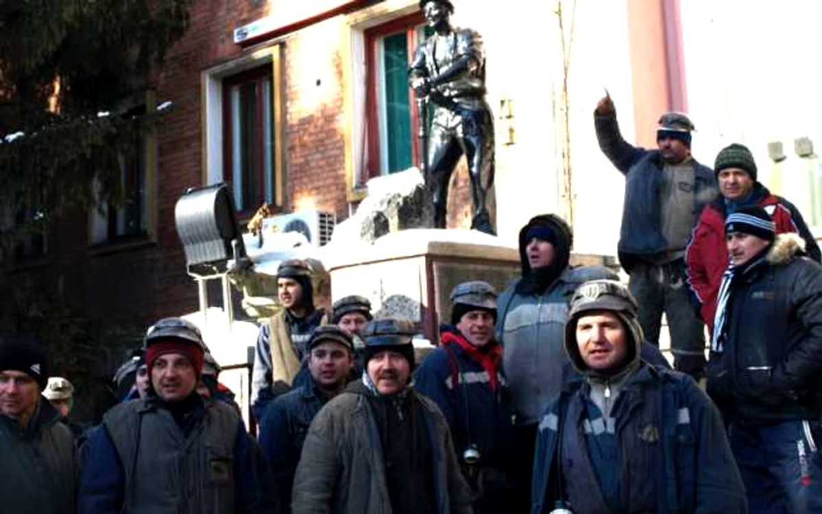 Partidele de stânga sunt preferate de localnicii oraşelor Văii Jiului. FOTO: Daniel Guţă