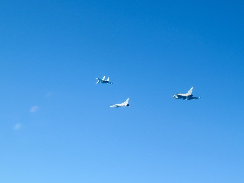 Avioane rusești, interceptate de Marea Britanie la frontierele NATO
