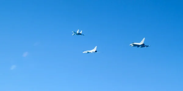 Tatonare între avioane NATO și rusesti FOTO Royal Air Force 4 jpg