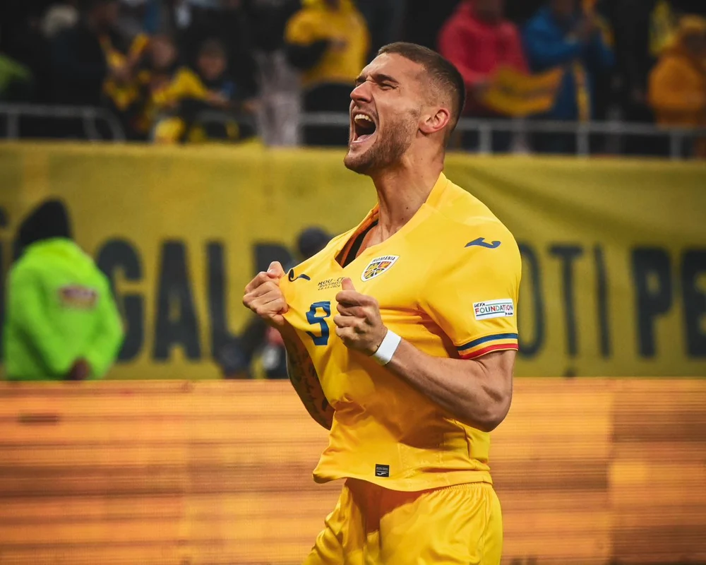 Daniel Bîrligea, jucătorul sezonului trecut în Superligă, și-a schimbat look-ul înainte de acțiunile naționalei