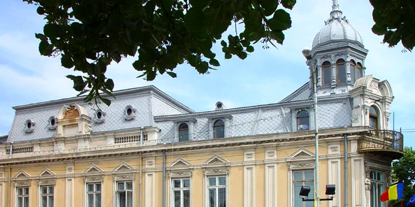 Clădirea în care funcţionează Centrul de Creaţie este în plină restaurare