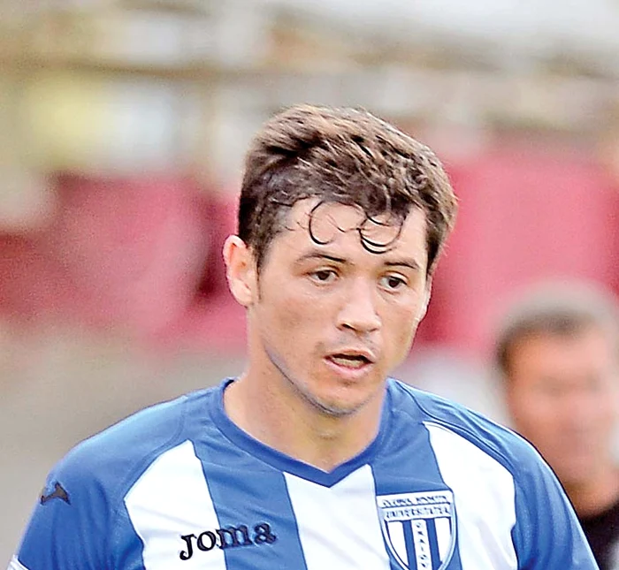 Dănănae (28 de ani)