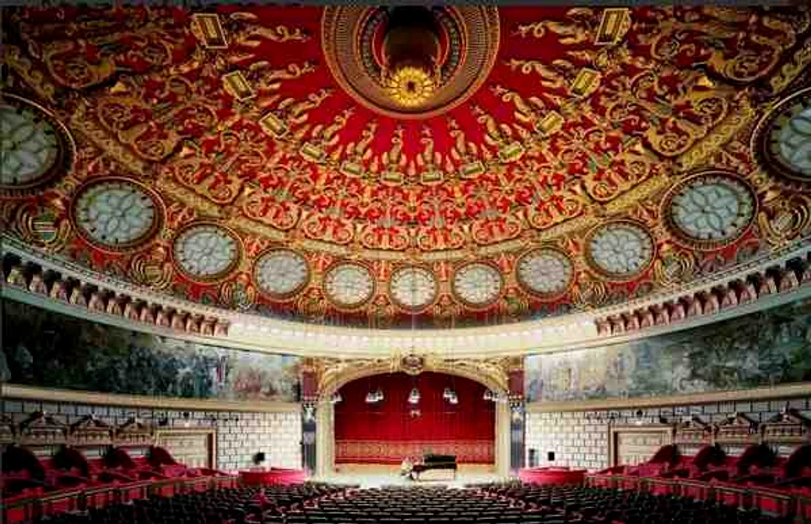 
    Președintele Klaus Iohannis și Prima Doamnă au venit la Festivalul George Enescu 2015, deschiderea oficialăfoto: Arhiva Personală  
