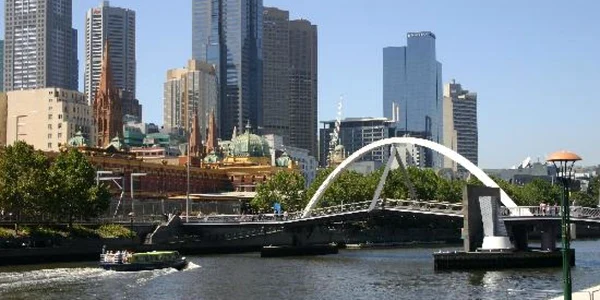Prima escală a grecilor este la Melbourne