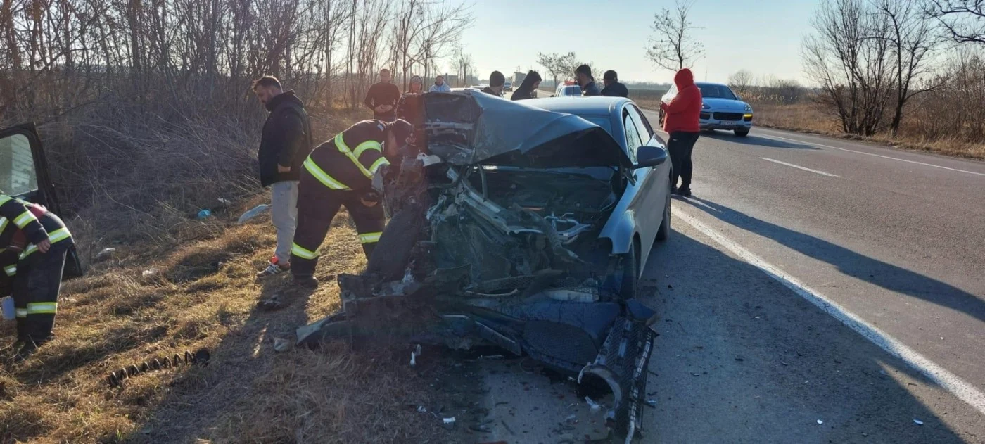 Accidentul a avut loc pe DN2, în comuna Moviliţa FOTO ISU Ialomiţa