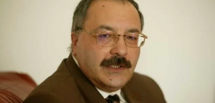 Alex Mihai Stoenescu, istoric, scriitor şi politician român