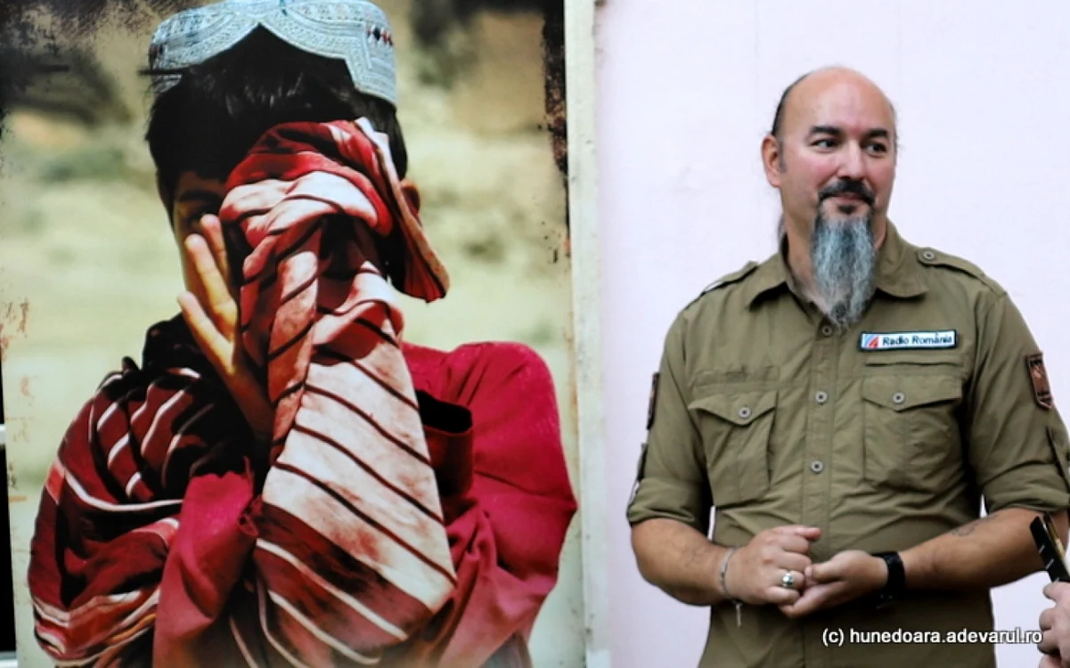 Expoziţia de fotografii. Foto: Daniel Guţă. ADEVĂRUL.