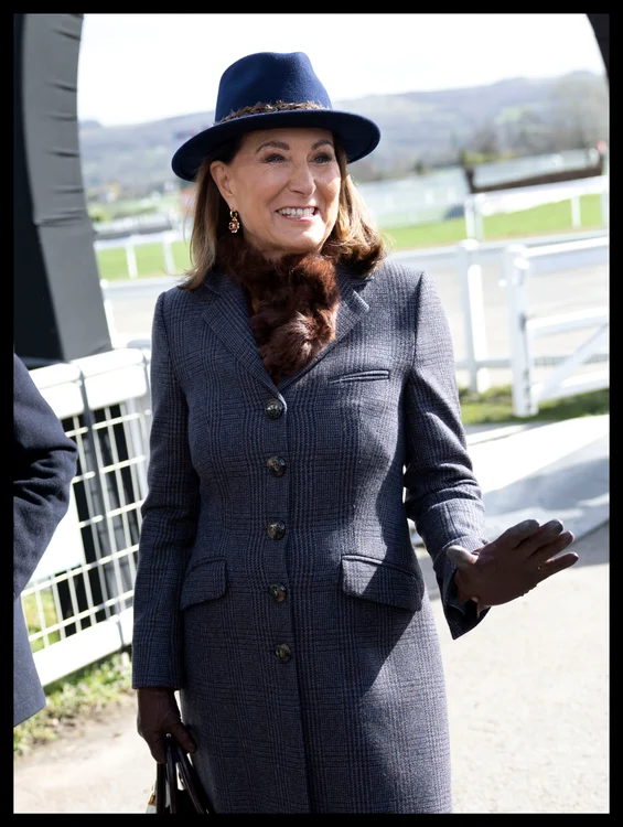 Carole Middleton la Festivalul Cheltenham, Profimedia (1) jpg
