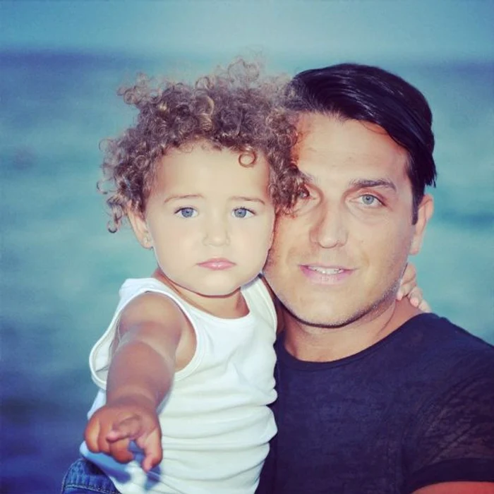 Anais a pozat alături de tăticul ei