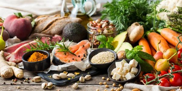 Cum sa incepi sa tii dieta mediteraneana  Sursa foto shutterstock 1438074866 jpg