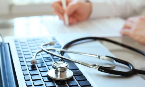 medic trimitere consultatie