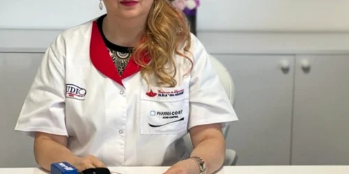 Laura Solovastru FOTO lauderma ro png