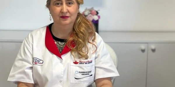 Laura Solovastru FOTO lauderma ro png