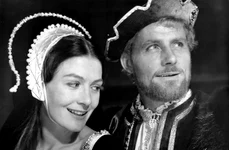 Vanessa Redgrave în rolul Annei Boleyn și Robert Shaw în rolul Regelui Henric al VIII lea, în filmul din 1966 Un bărbat pentru toate anotimpurile, profimedia 0797331669 jpg