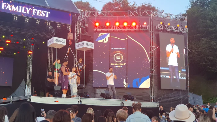 Dorian Popa, Theo Zeciu și Mircea Bravo au vorbit despre valori. FOTO: R.F.