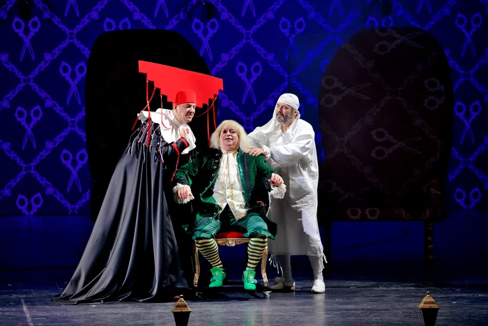 Daniel Pascariu, Vicențiu Țăranu, Daniel Filipescu. FOTO Opera Națională București/Andrei Grigore