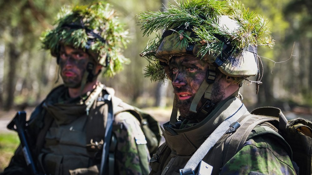 Vreți cumva să revină serviciul militar obligatoriu?