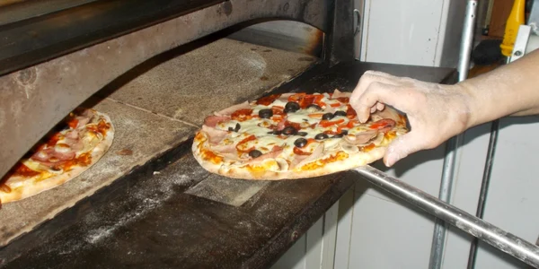 pizza - foto alina mitran