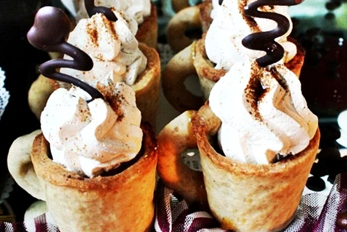 Ceşcuţe cu cremă de cafea