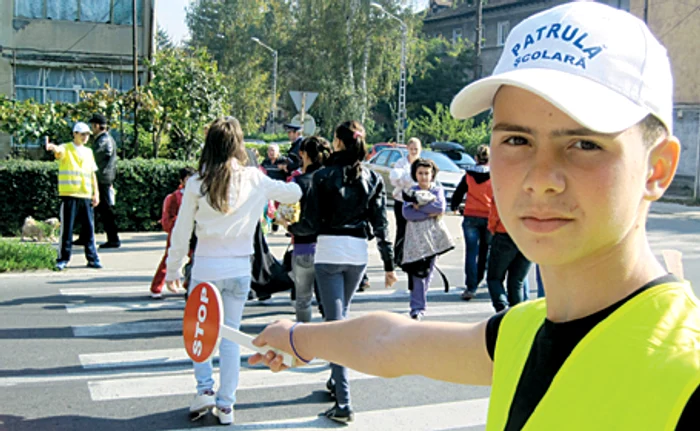 Flavius Ichim şi-a supravegheat colegii la trecerea de pietoni