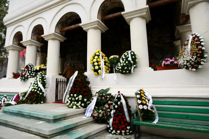 Trupul neănsuflețit al tânărului polițist a fost depus ieri la Biserica Udricani