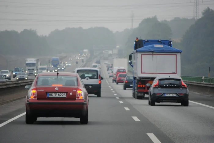 Peste 60% din poluarea în oraşe, cauzată de trafic Foto: Arhivă