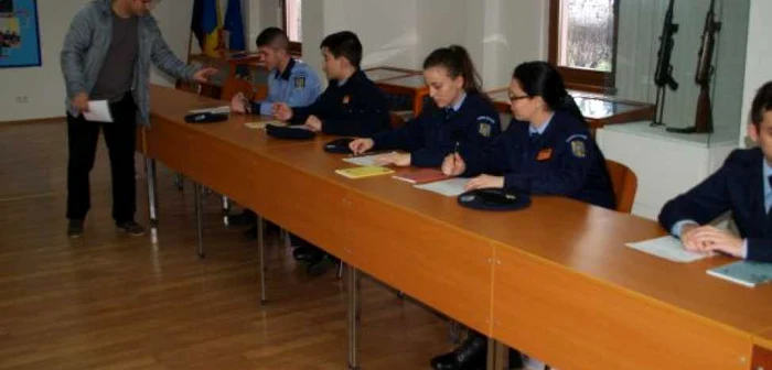 Studenţi în practică la Poliţia de Frontieră Mehedinţi