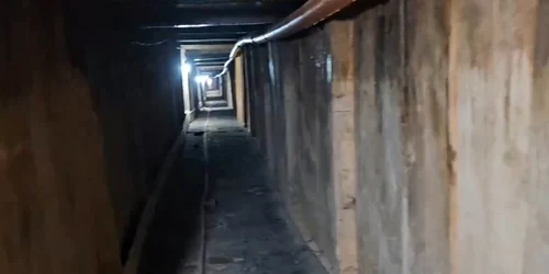 Tunel Buenos Aires, foto X jpg