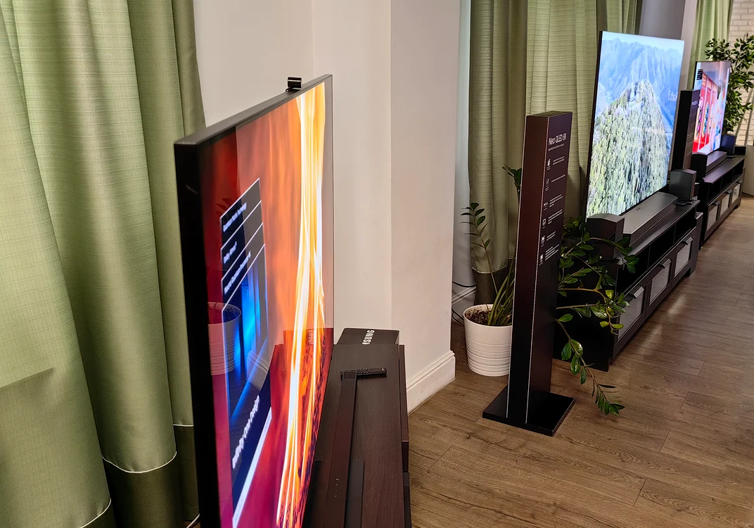 Televizoare Smart Samsung Neo QLED 2023. FOTO Adrian Pogîngeanu