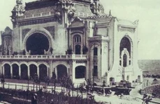 Cum era descris Cazinoul din Constanţa în presa vremii: „o monstruozitate“, „o matahală împopoţonată cu tot felul de zorzoane“ jpeg