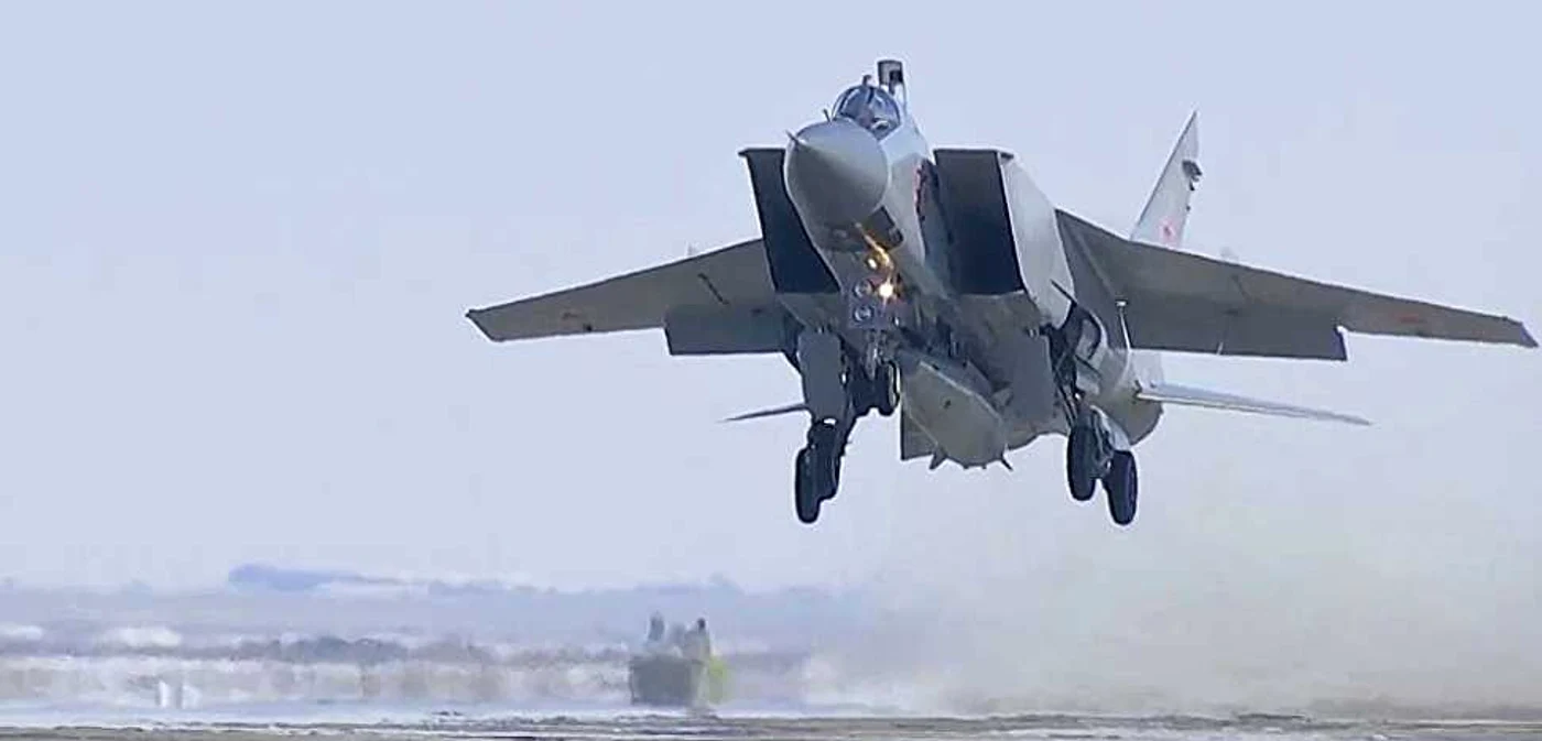 Racheta a fost lansată de un avion de luptă Mig-31