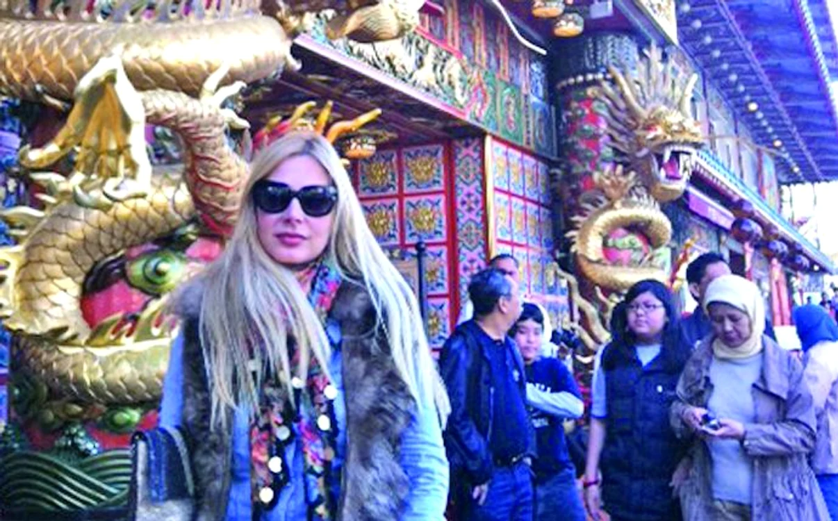 Clădirile din Hong Kong o  fascinează pe Cristina Cepraga