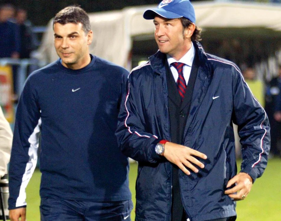 
    Olăroiu şi Zenga  sunt doi dintre  puţinii foşti  antrenori ai Stelei  care au rămas în  relaţii bune cu  Gigi Becali  
